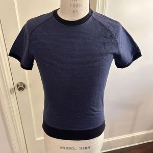 Gap Men’s Small French Terry Short Sleeved Sweatshirt